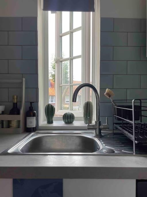 One Bedroom Putney Village Flat Лондон Экстерьер фото
